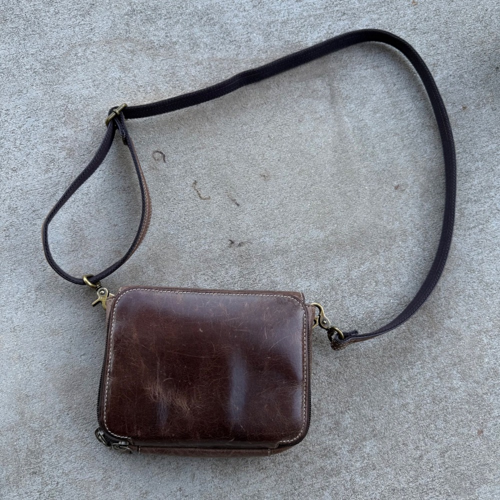 Tote n Mama Distressed Brown Leather Tactical Carry Crossbody Organizer Purse